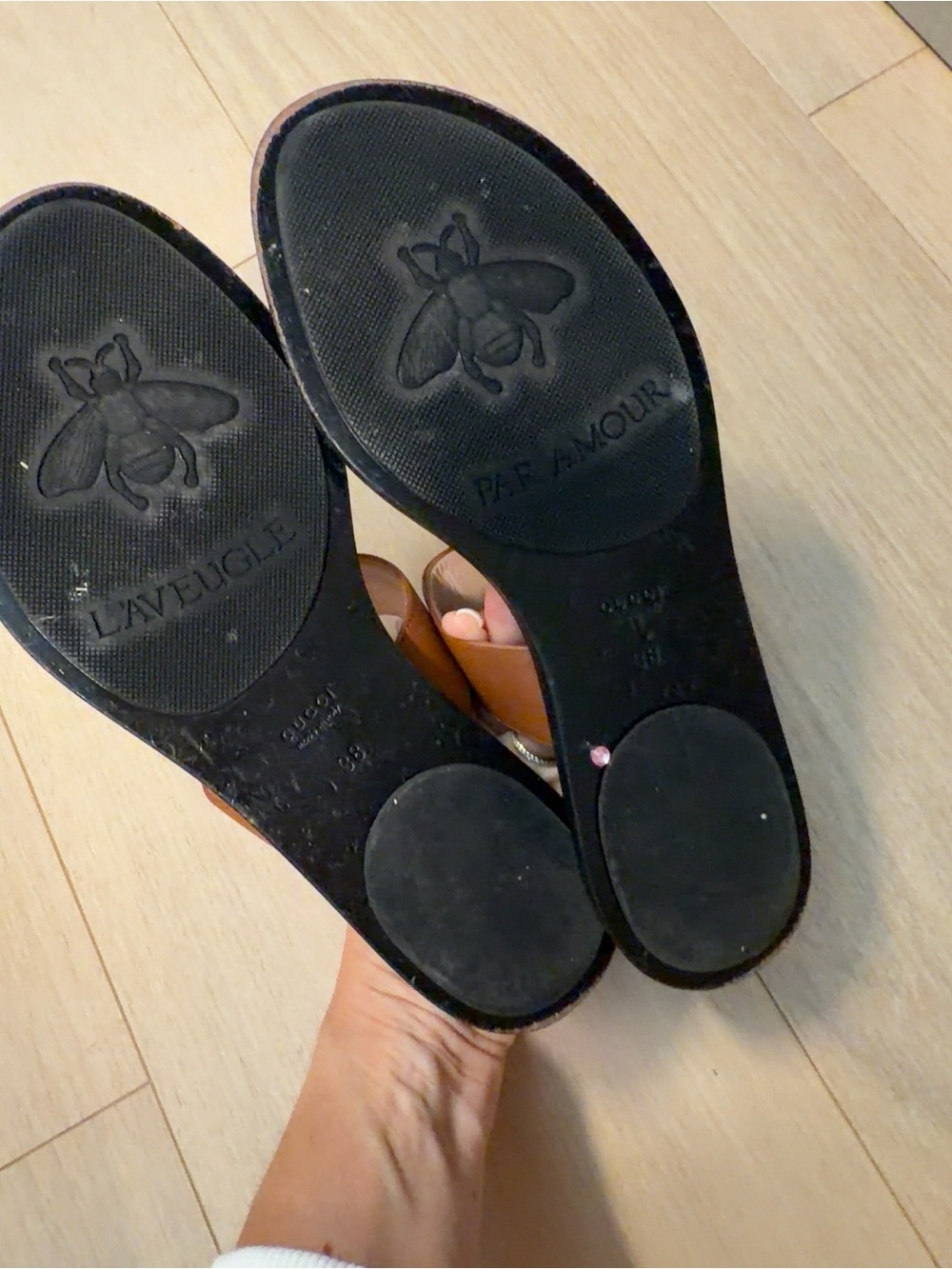 Marmont GG Leather Thong Sandals - Picture 4 of 5